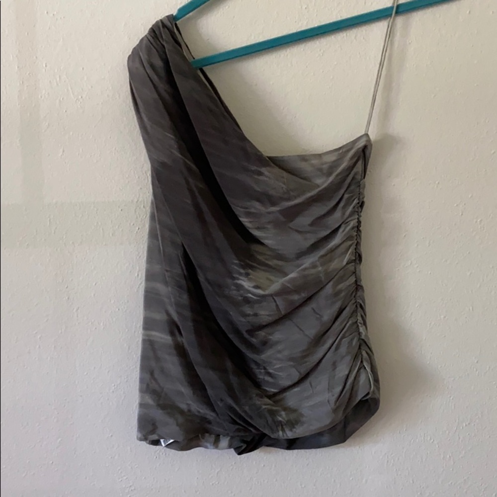 Gray and white Silk Alice & Olivia Top
